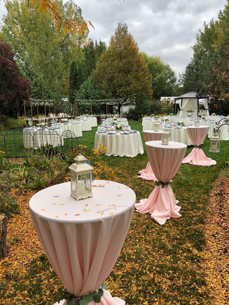 Outdoor Wedding Catering Tables